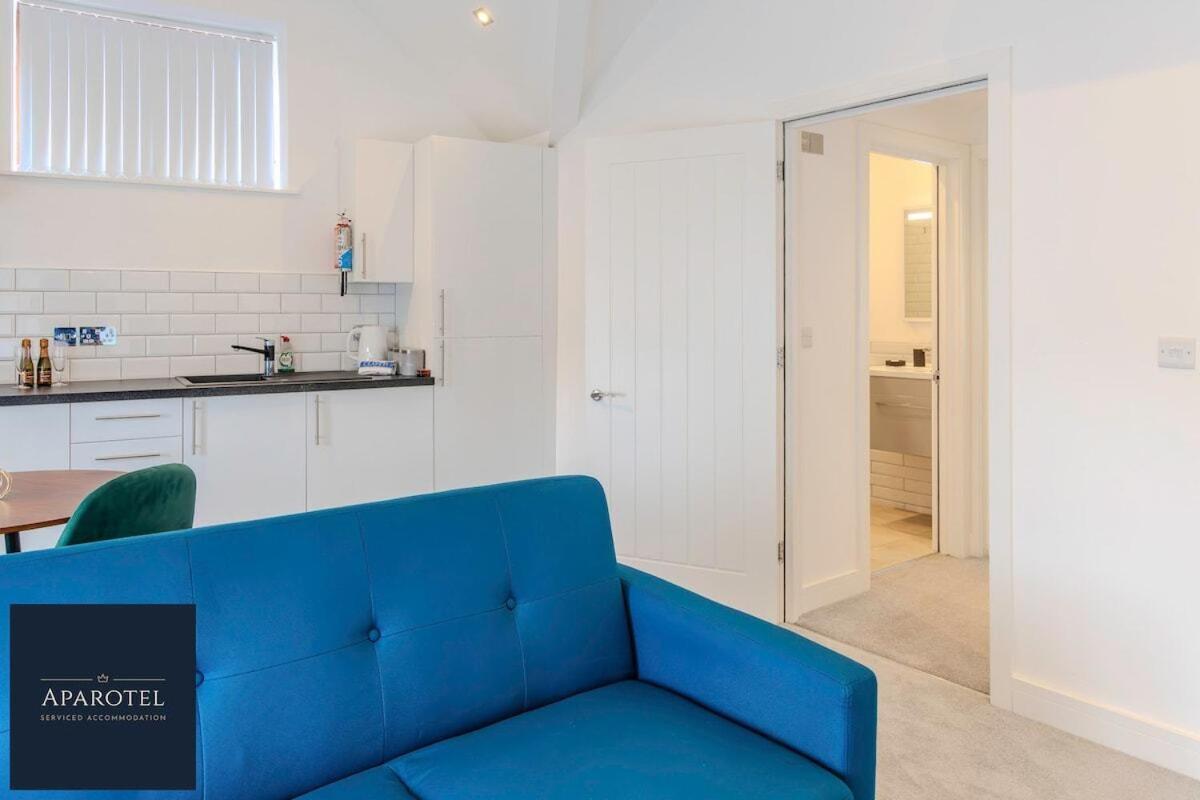 Aparotel Serviced Apartments - Stonehenge, Amesbury Town Centre Room photo